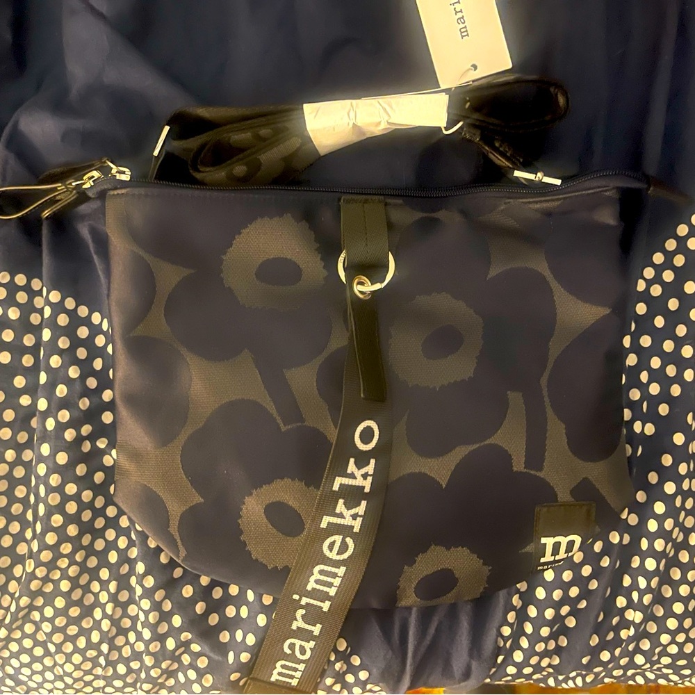 NWT Carry all unikko shoulder bag (Marimekko).